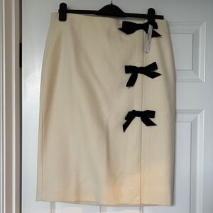 J Crew Elegant Cream Skirt with Black velvet Bows size 10